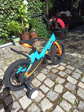 Afbeelding in Gallery-weergave laden, SKYS kinderfiets van 3 t/m 9 jaar 14/16/18 inch blauw oranje
